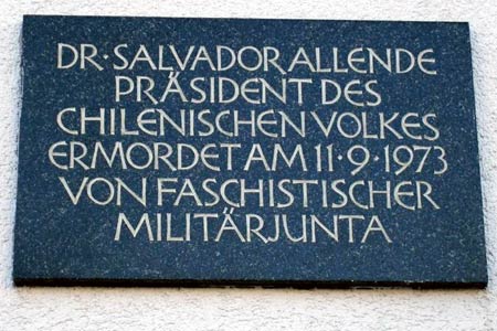 Calle Dr. Salvador Allende, presidente del pueblo chileno, asesinado el 11/9/1973 por la junta militar fascista - Ciudad de Bautzen, Alemania