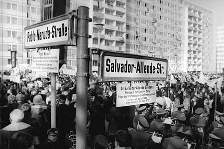 Pablo-Neruda-Straße, calle Salvador Allende en el mundo
