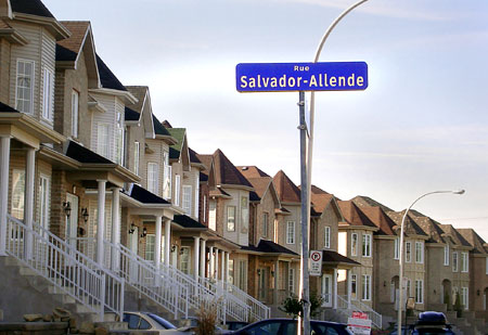 calle Salvador Allende. Canadá
