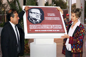 plaza Presidente Salvador Allende. Diego de Almagro - Pueblo Hundido