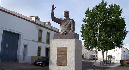 estatua - Salvador Allende