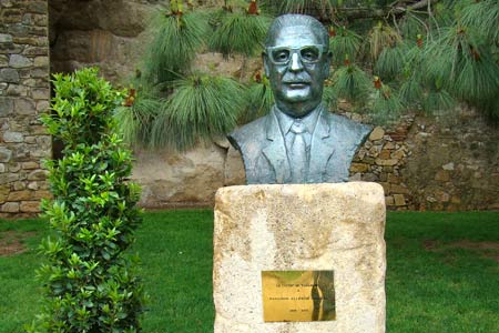monumento, Estatua, busto Presidente Salvador Allende. Tarragona, España