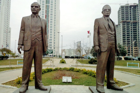 Monumento Salvador Allende - Estambul, Ataşehir. Turquía